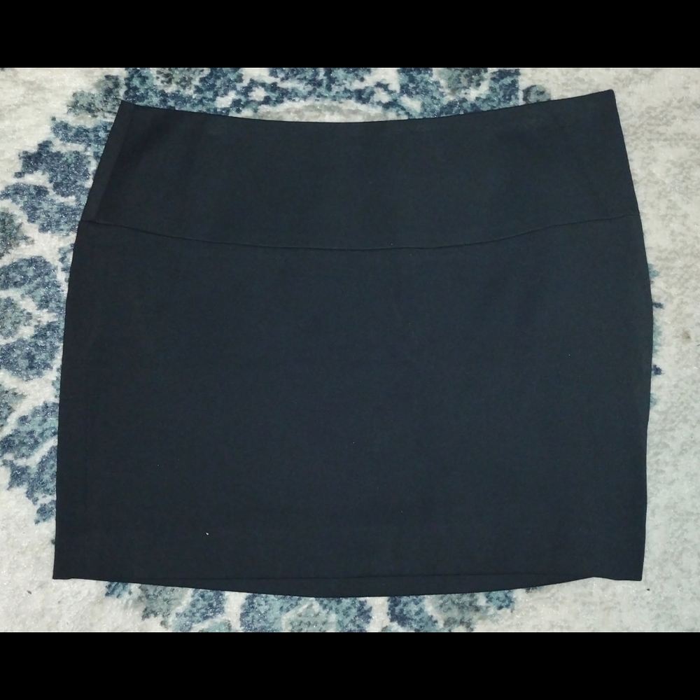 Express black mini skirt size 6